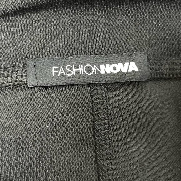 FASHION NOVA black and white legging set - Picture 7 of 7